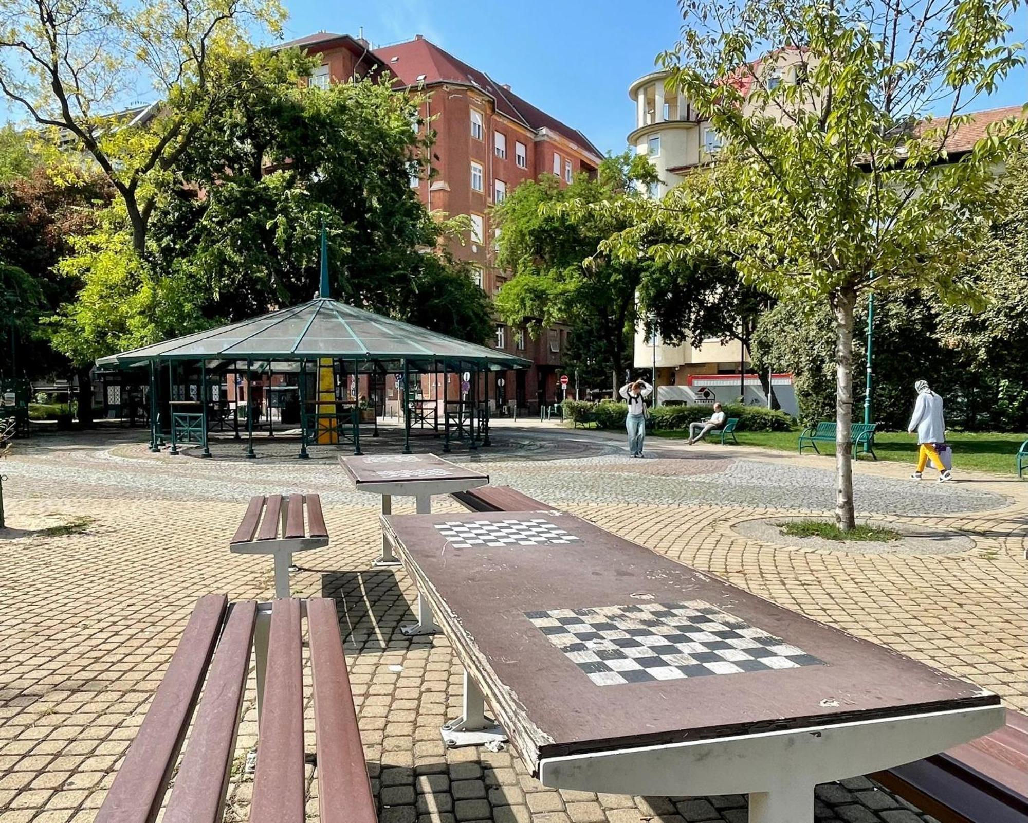 Green City Apartment Budapest - Free Garage, Ac, Balcony, Wi-Fi Luaran gambar